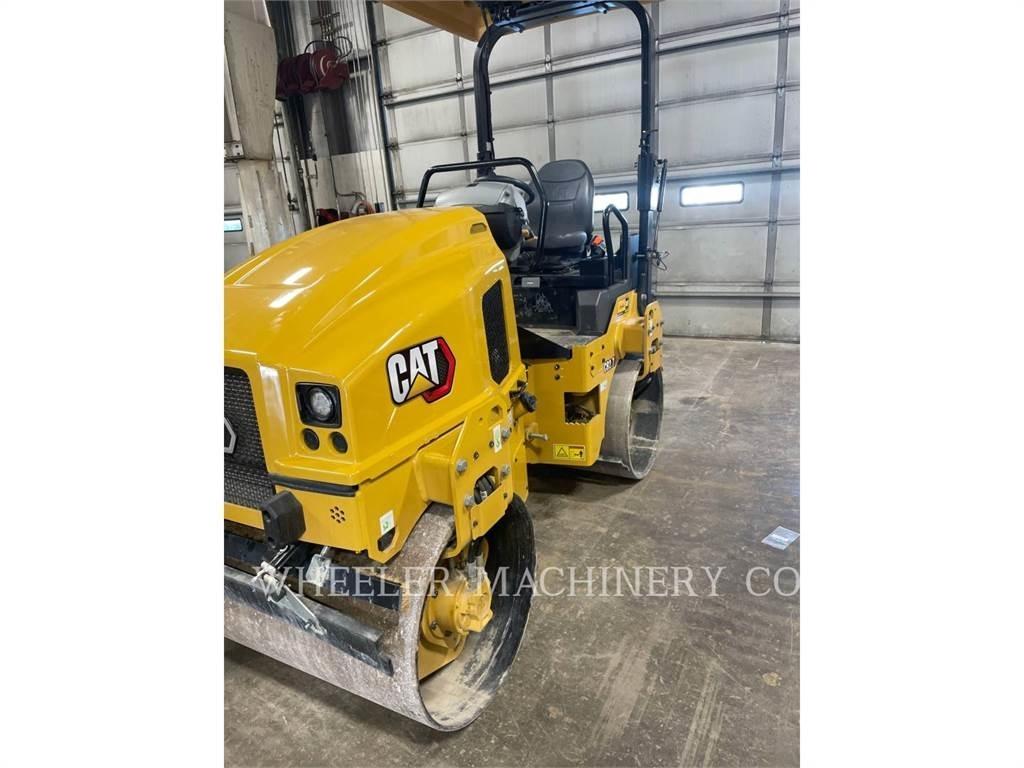 CAT CB2.7 트윈 드럼 롤러