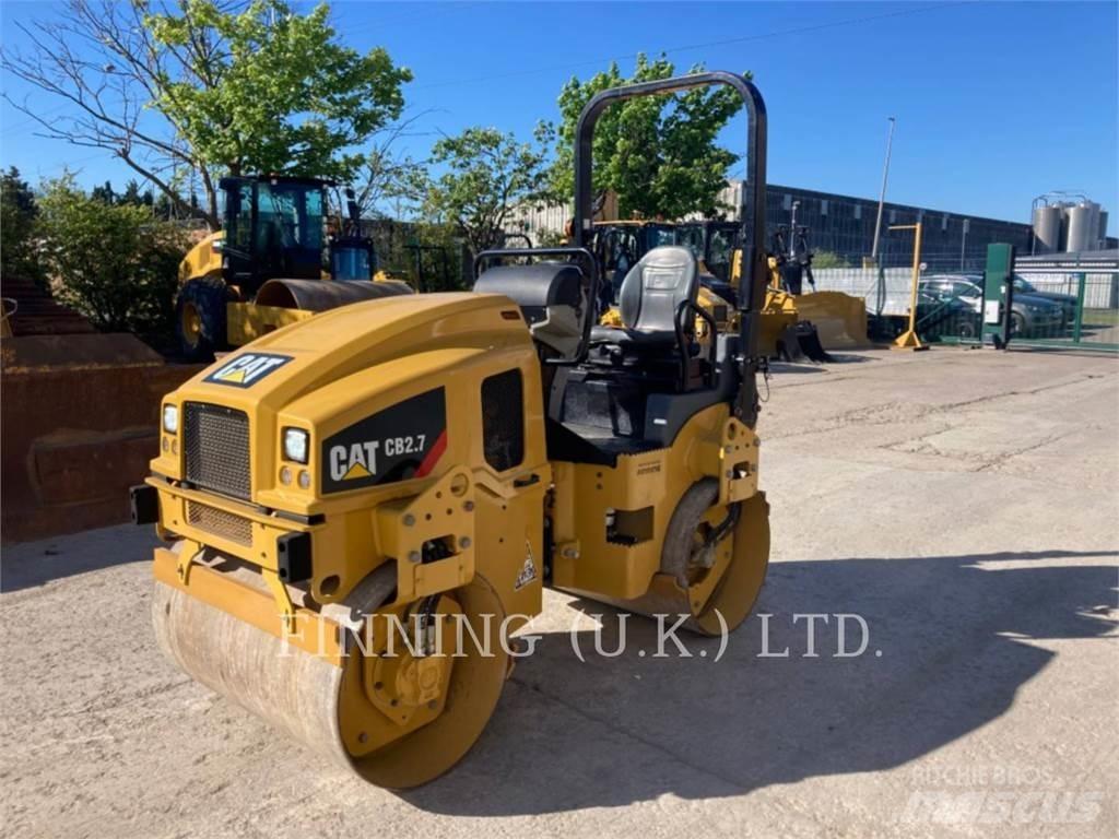 CAT CB2.7 토양 다짐기