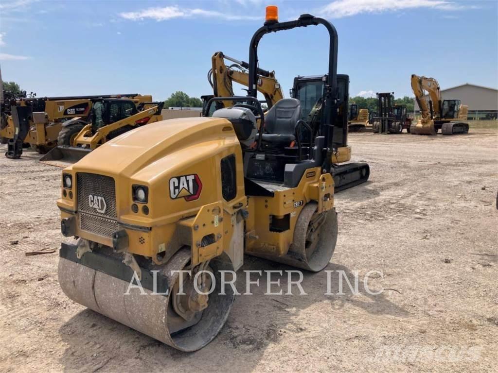 CAT CB2.7-03 트윈 드럼 롤러