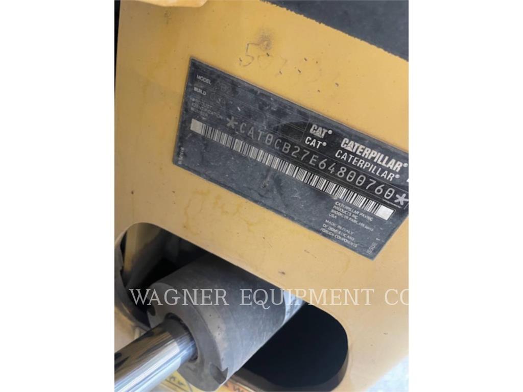 CAT CB2.7-03 토양 다짐기