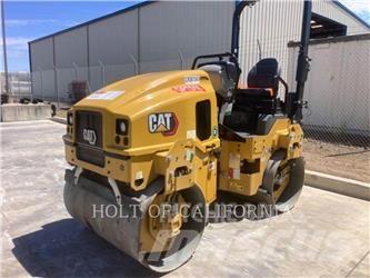 CAT CB2.7 GC 토양 다짐기