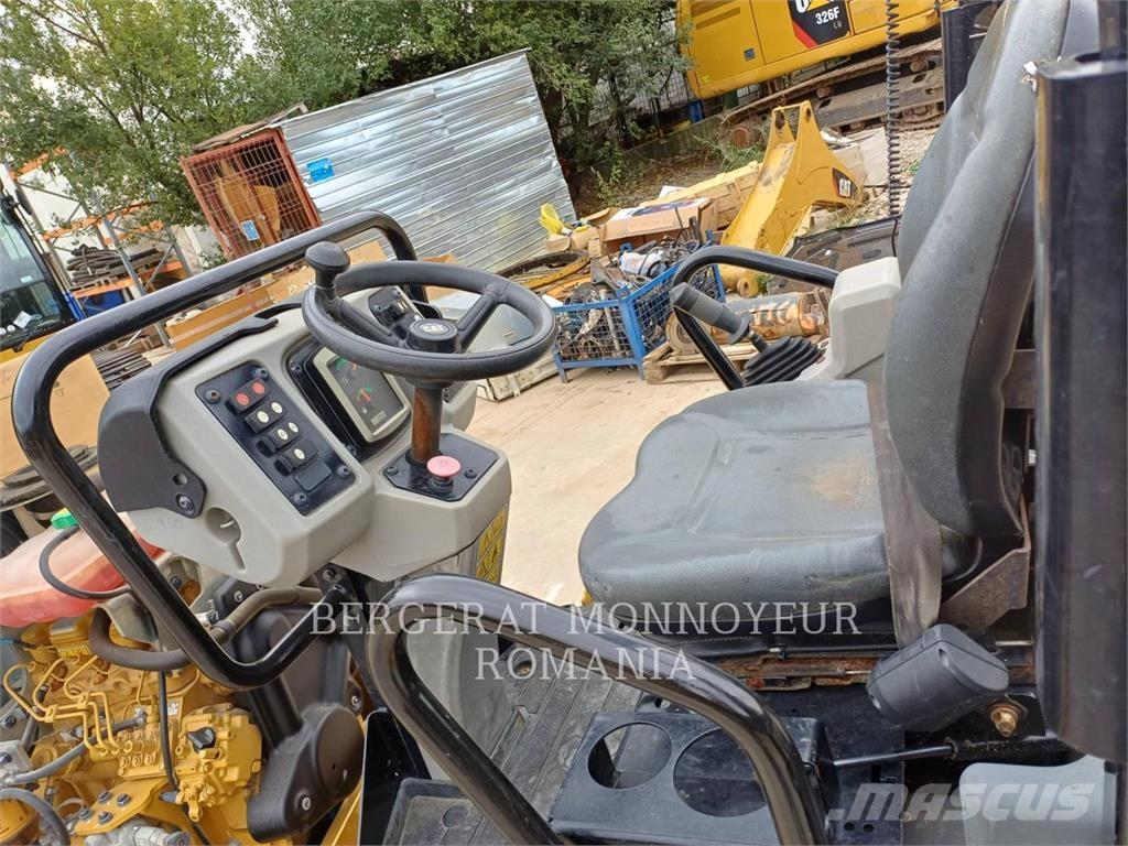 CAT CB2.7LRC 트윈 드럼 롤러