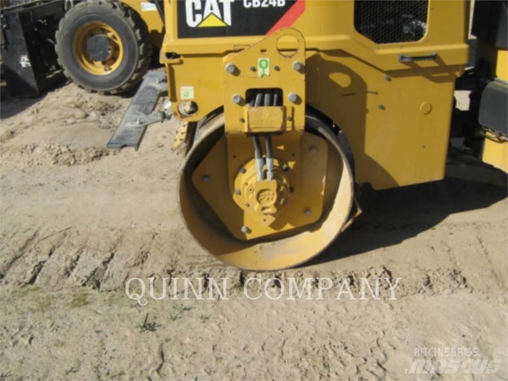 CAT CB24B 트윈 드럼 롤러