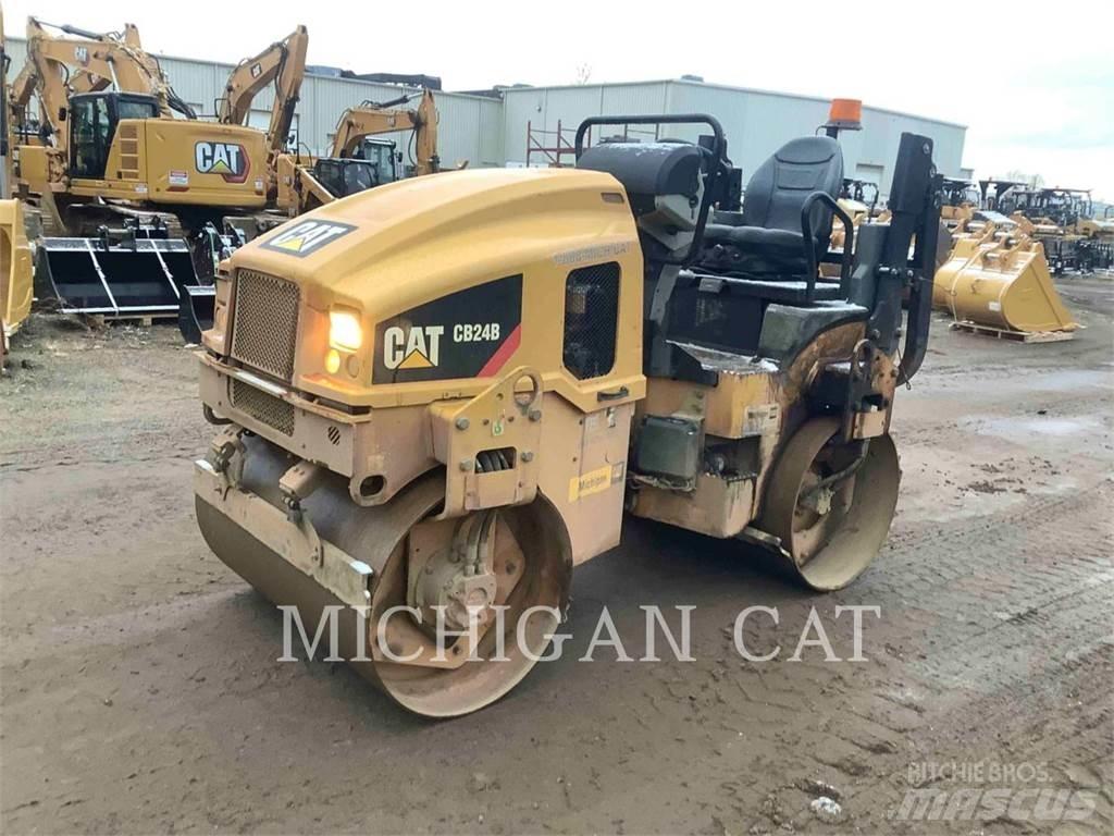 CAT CB24B 트윈 드럼 롤러