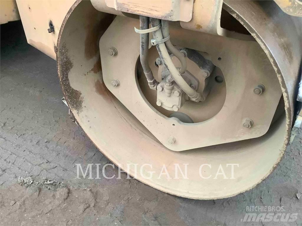 CAT CB24B 트윈 드럼 롤러