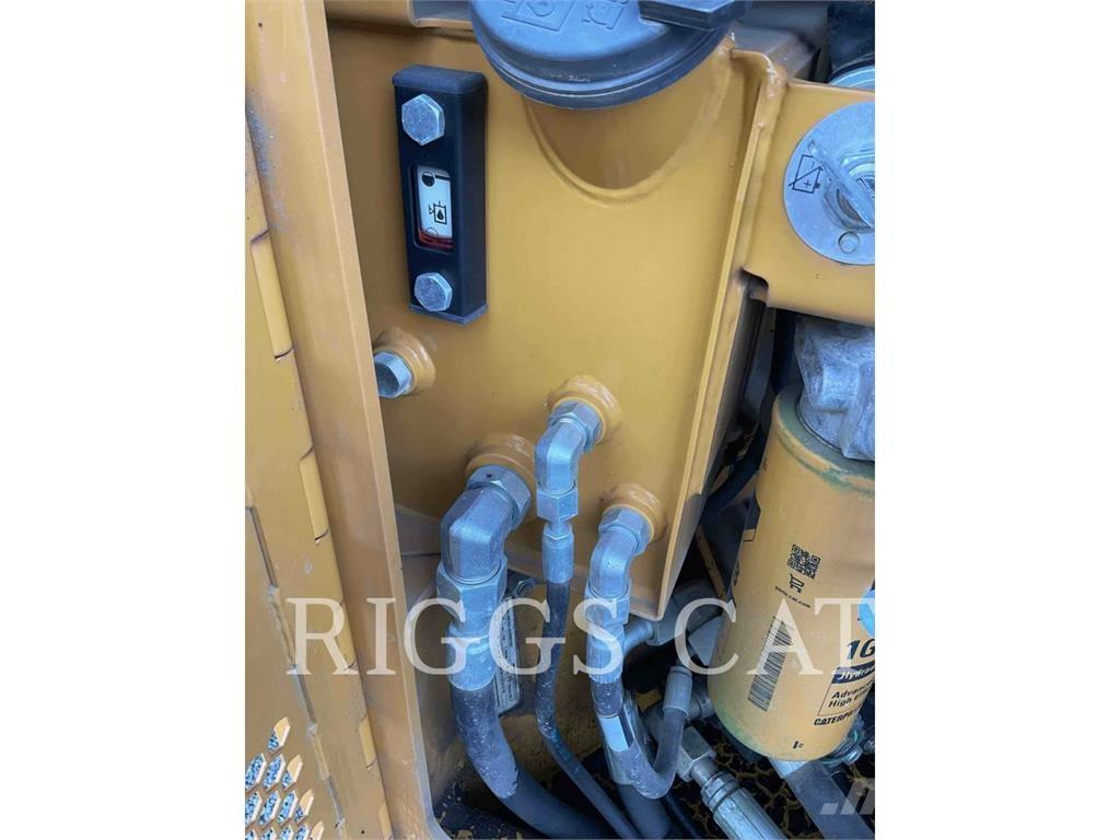 CAT CB44B 트윈 드럼 롤러