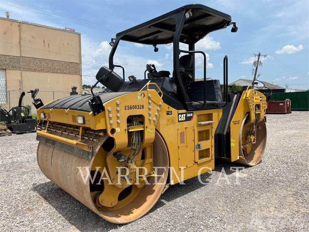 CAT CB64B 아스팔트 포장장비