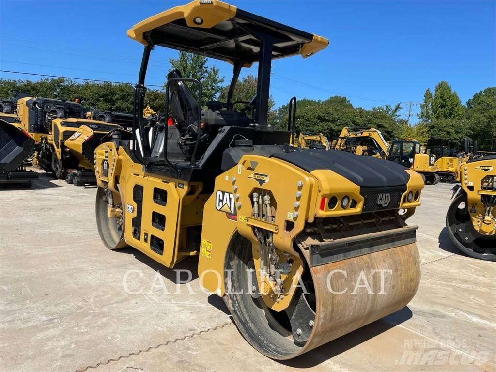 CAT CB7 아스팔트 포장장비