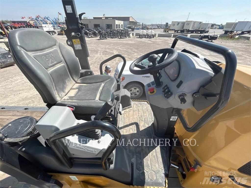 CAT CC2.7 GC 콤비 롤러