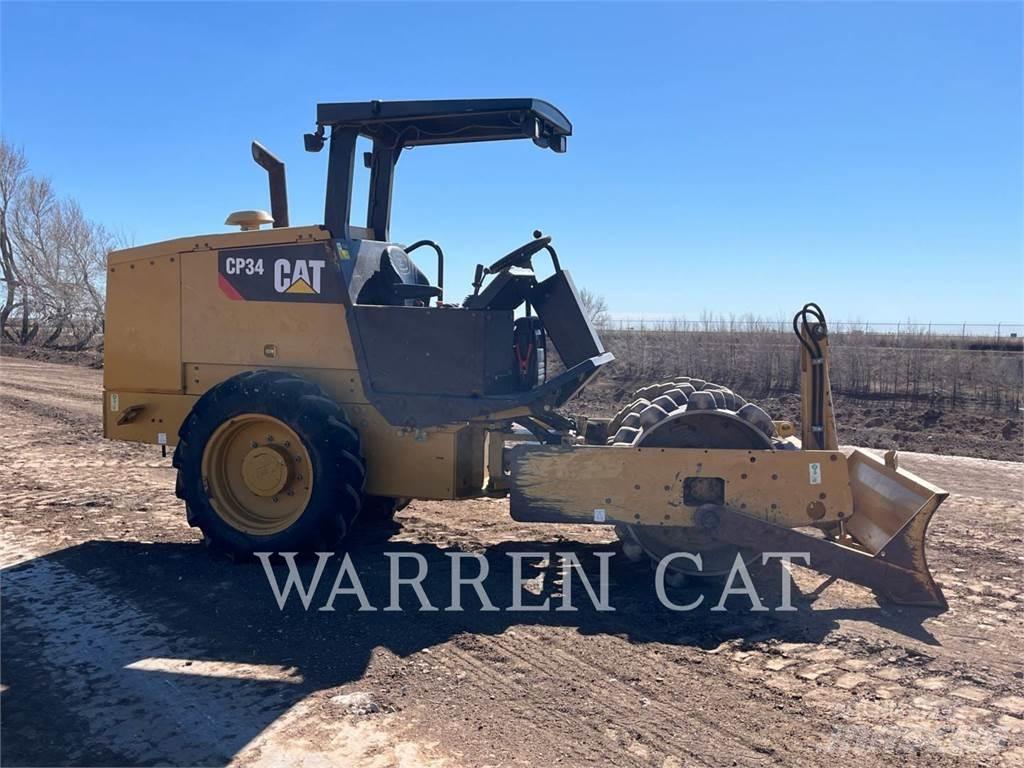 CAT CP34 아스팔트 포장장비