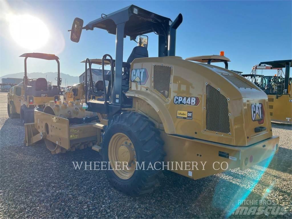 CAT CP44B 싱글 드럼 롤러