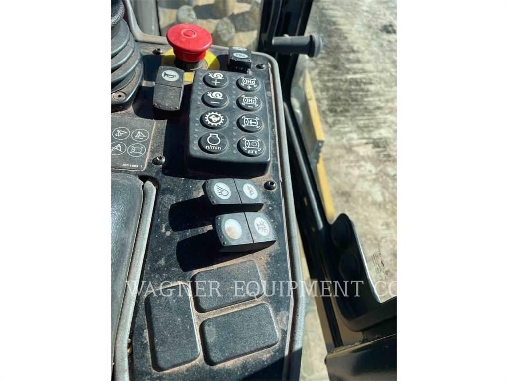 CAT CP56B 토양 다짐기