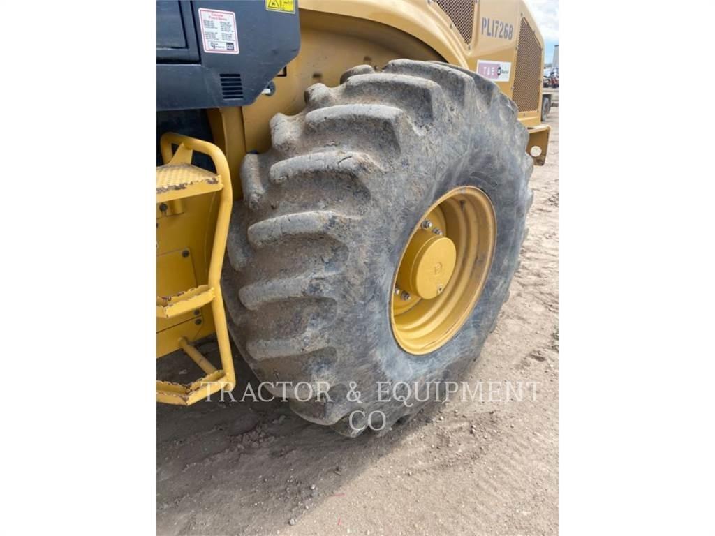 CAT CP56B 아스팔트 포장장비