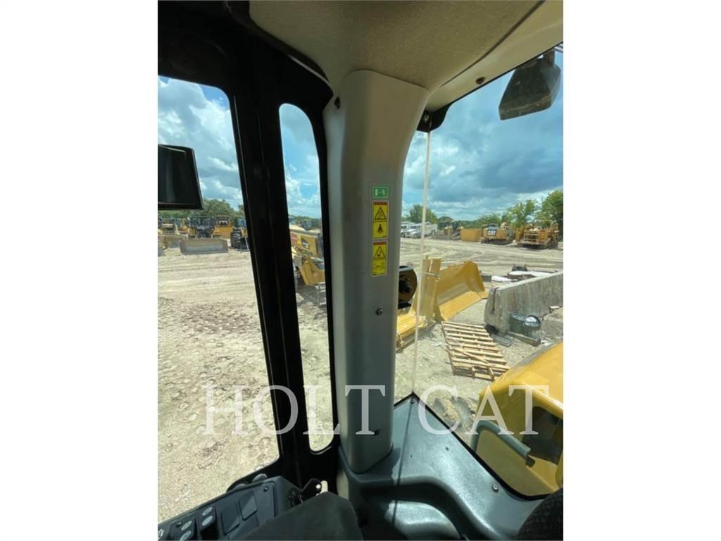 CAT CP56B CAB 싱글 드럼 롤러