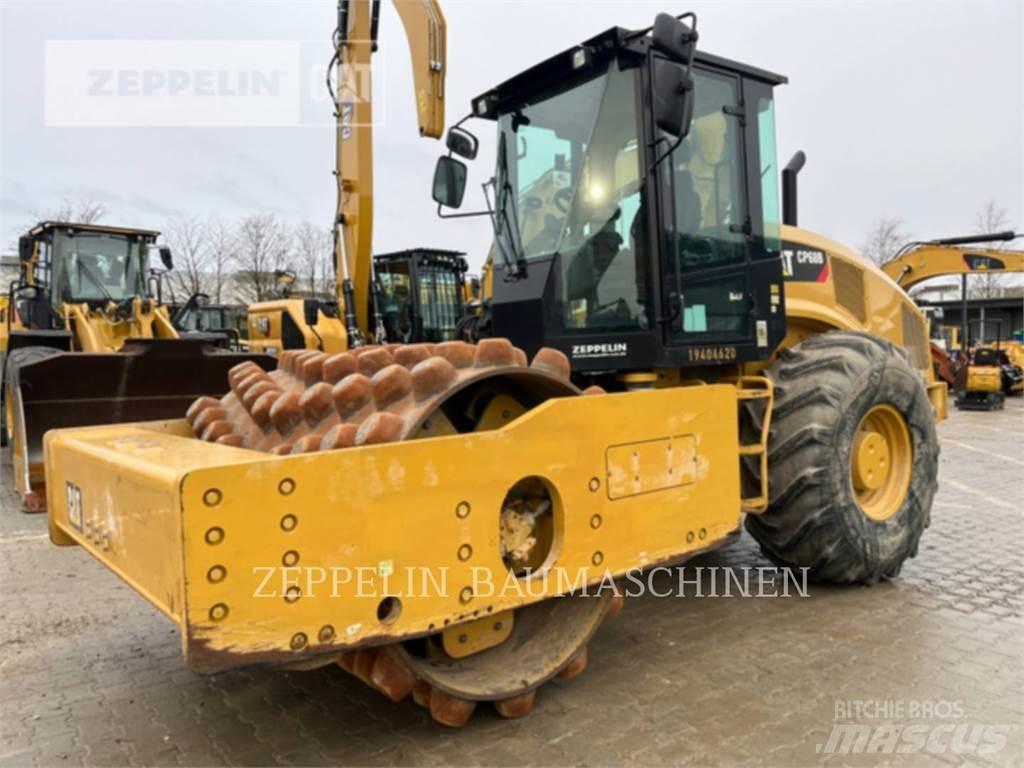 CAT CP68B 토양 다짐기
