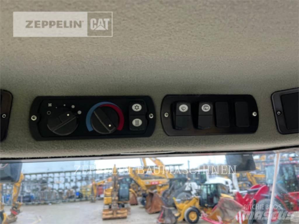 CAT CP68B 토양 다짐기