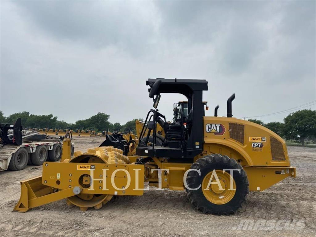 CAT CP7 싱글 드럼 롤러