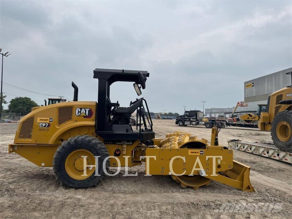 CAT CP7 싱글 드럼 롤러