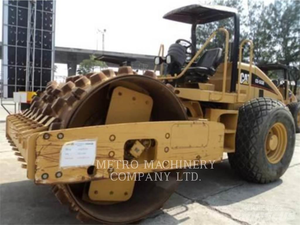 CAT CS-533E 싱글 드럼 롤러