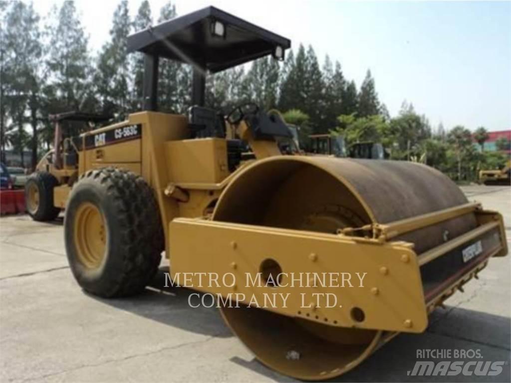 CAT CS-563CAW 싱글 드럼 롤러
