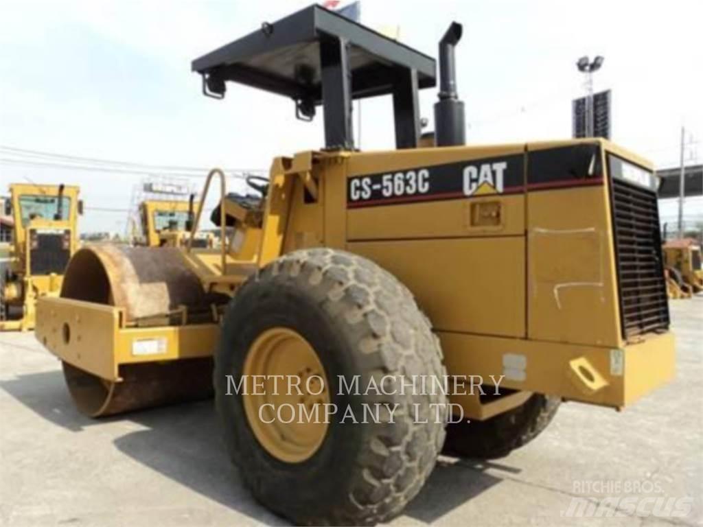 CAT CS-563CAW 싱글 드럼 롤러