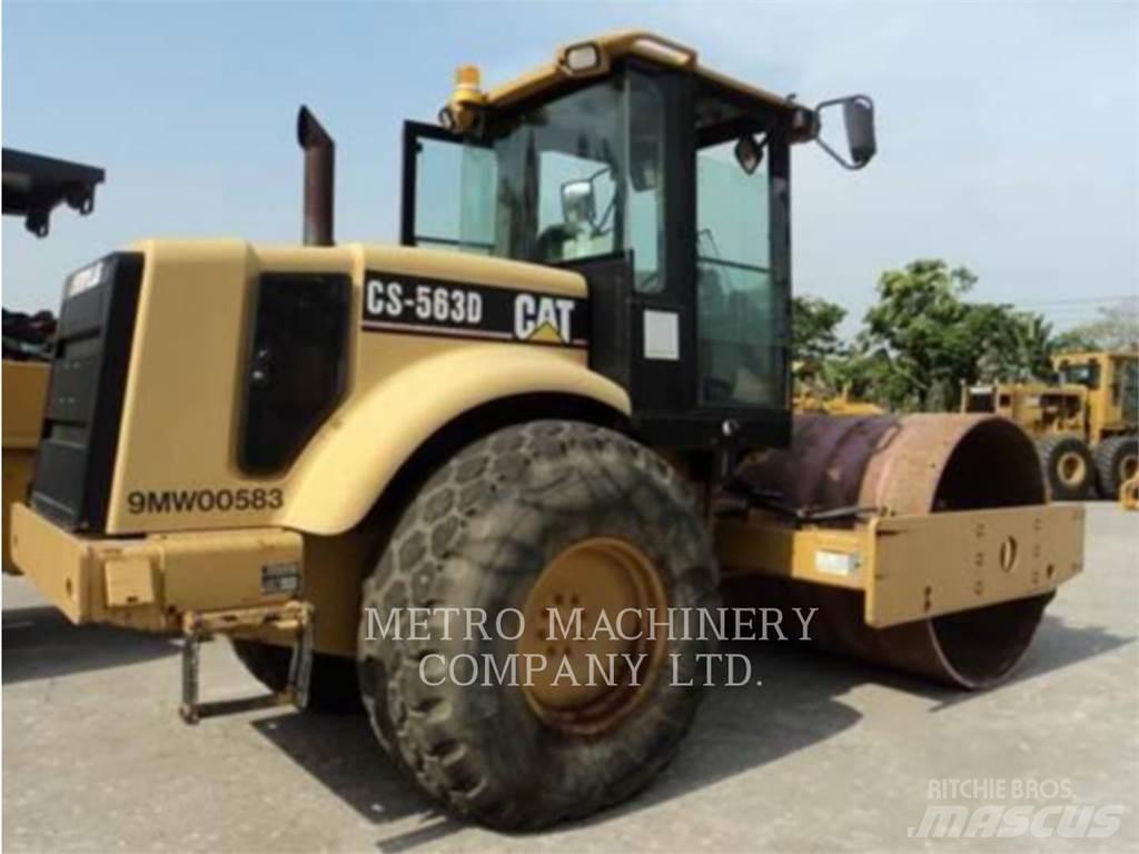 CAT CS-563DAW 싱글 드럼 롤러