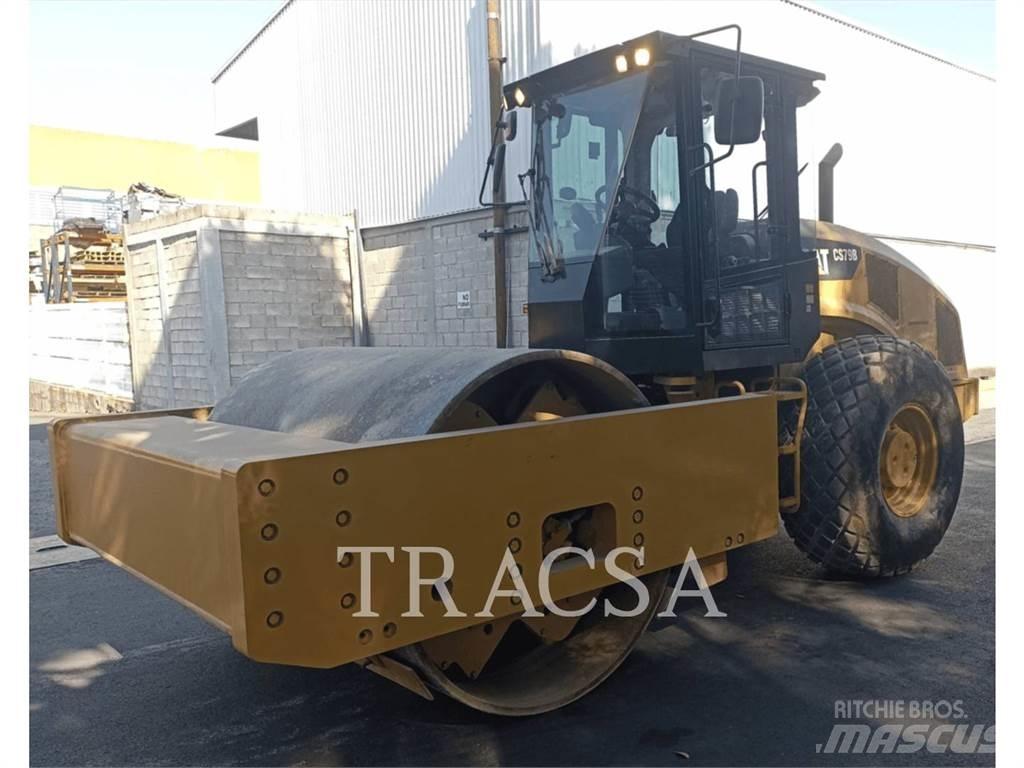 CAT CS 79 B 싱글 드럼 롤러