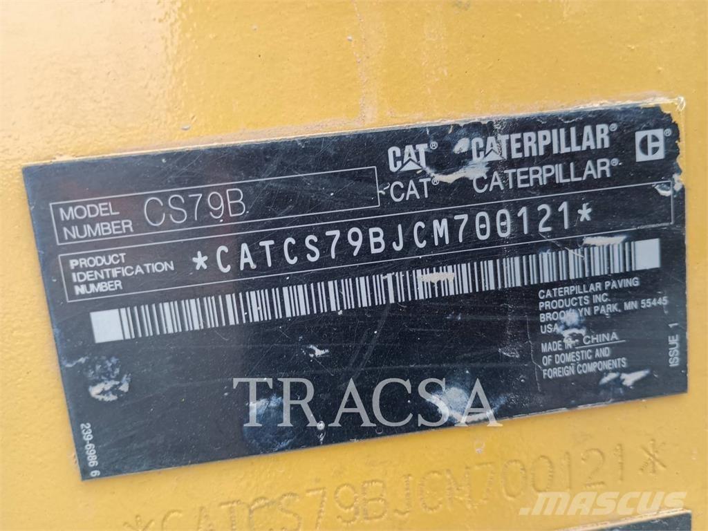 CAT CS 79 B 싱글 드럼 롤러
