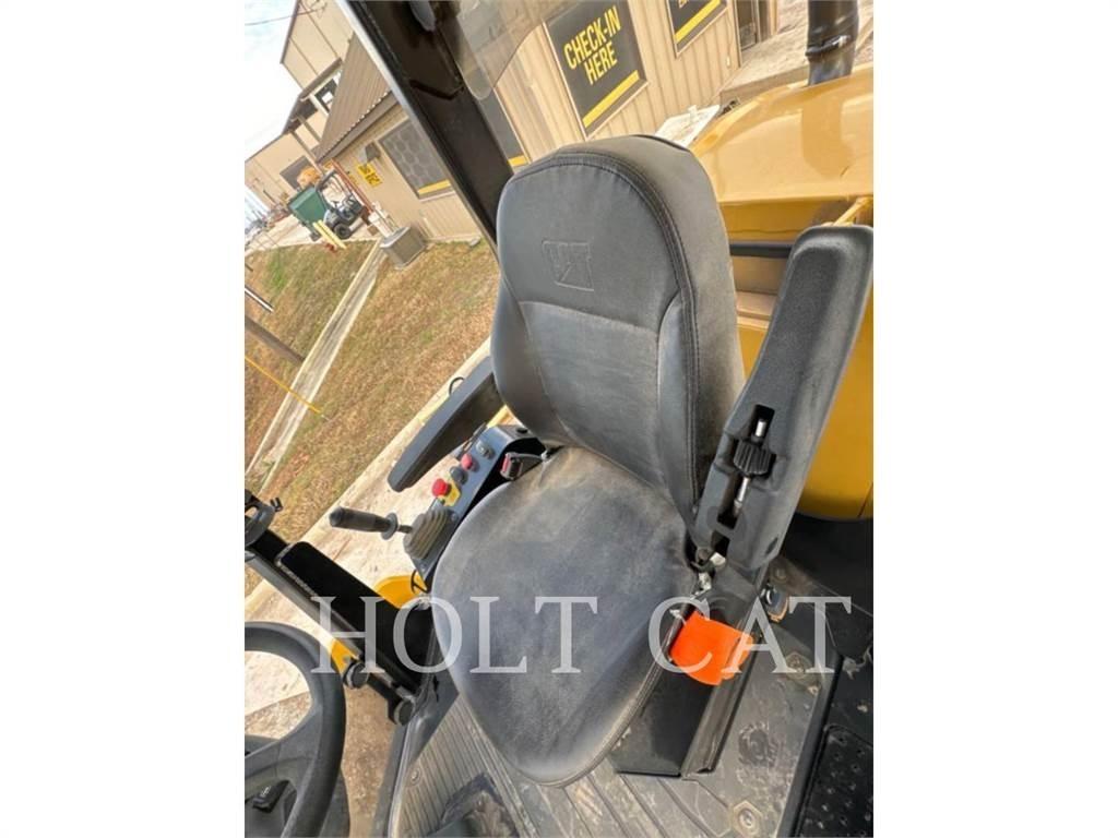 CAT CS11GC 싱글 드럼 롤러