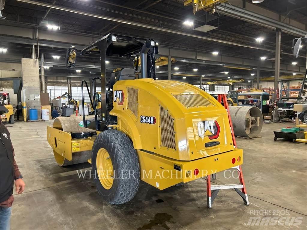 CAT CS44B 싱글 드럼 롤러