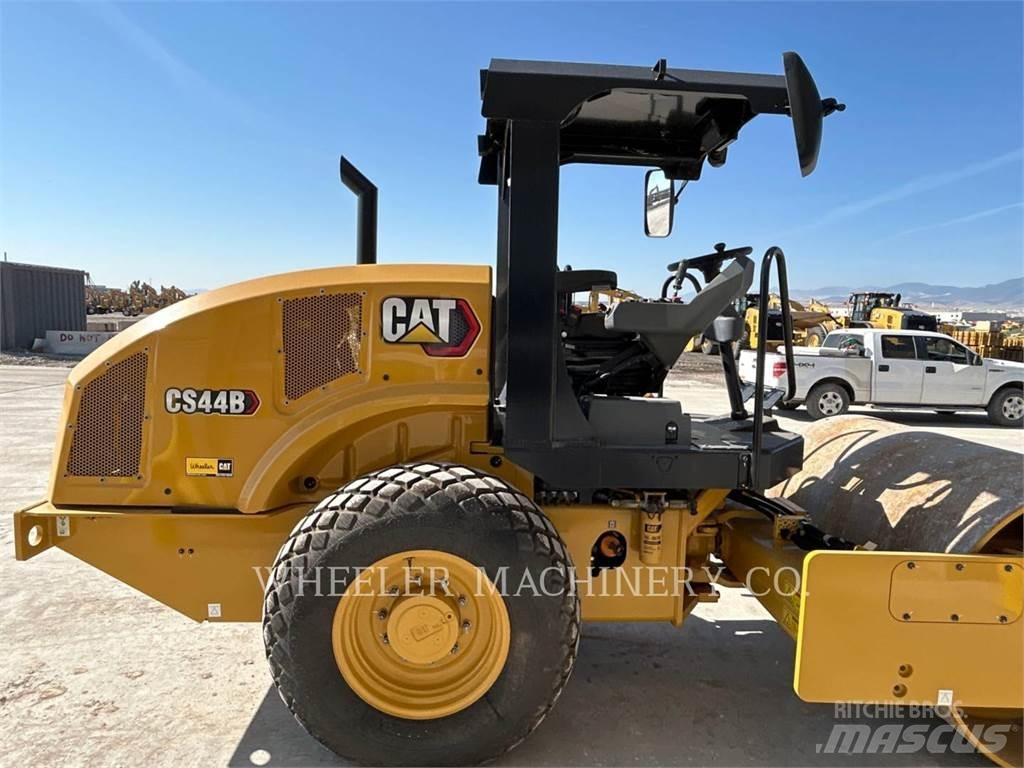 CAT CS44B 싱글 드럼 롤러