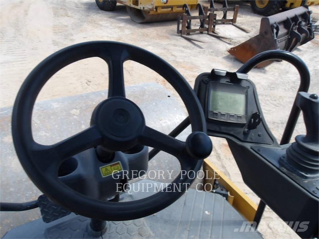 CAT CS56B 싱글 드럼 롤러