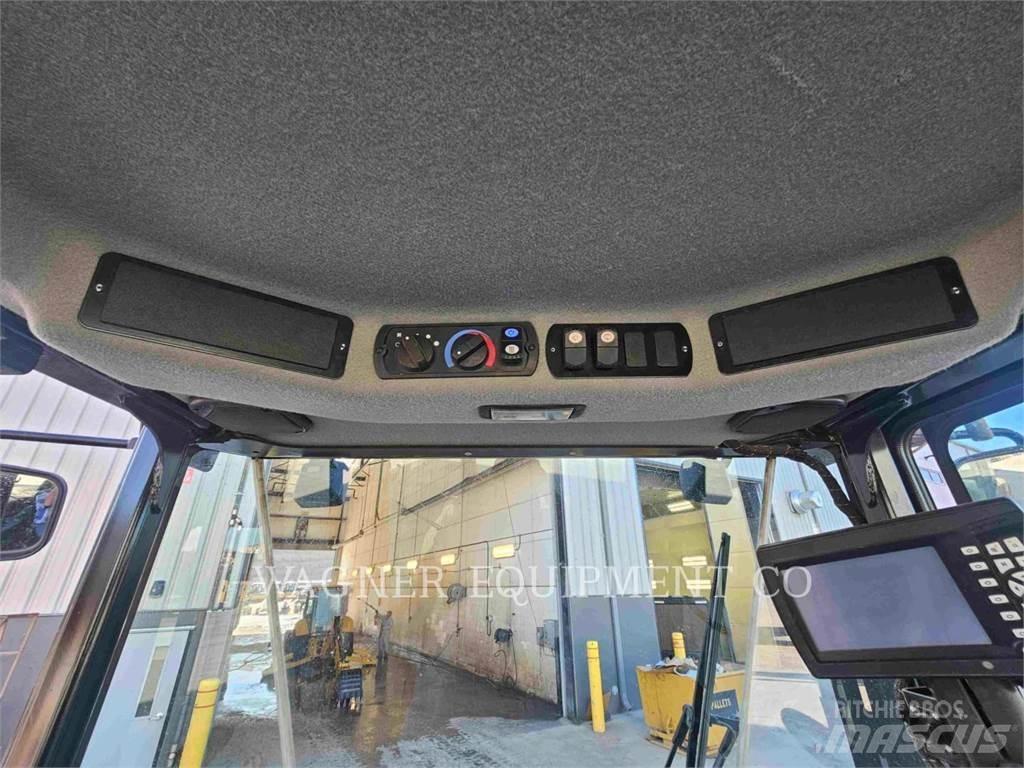 CAT CS56B 토양 다짐기