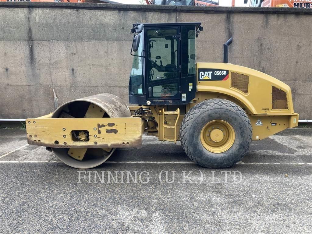 CAT CS66B 토양 다짐기