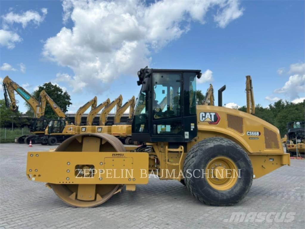 CAT CS66B 토양 다짐기