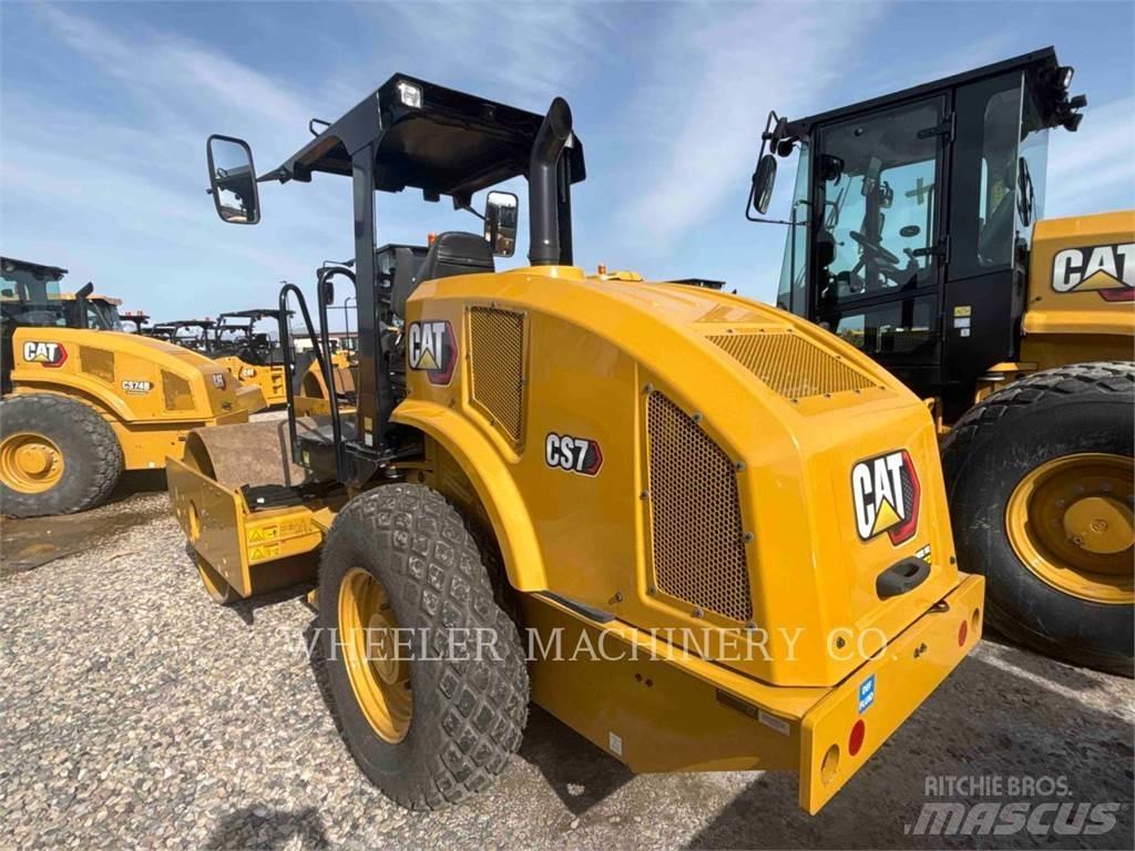 CAT CS7 싱글 드럼 롤러