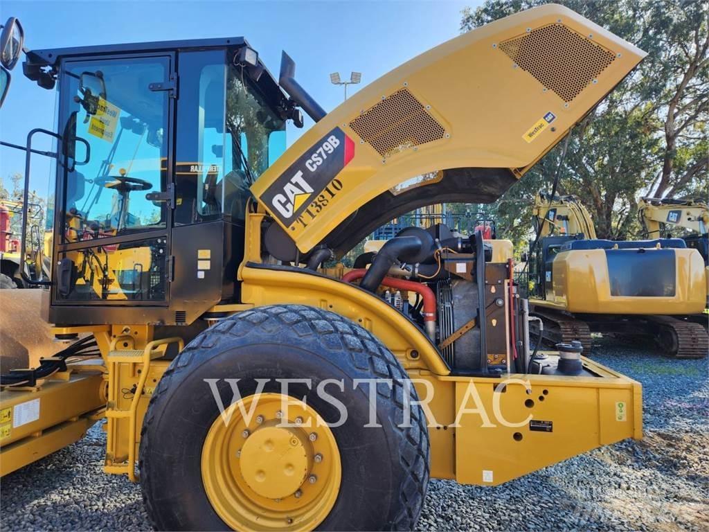CAT CS79BLRC 싱글 드럼 롤러