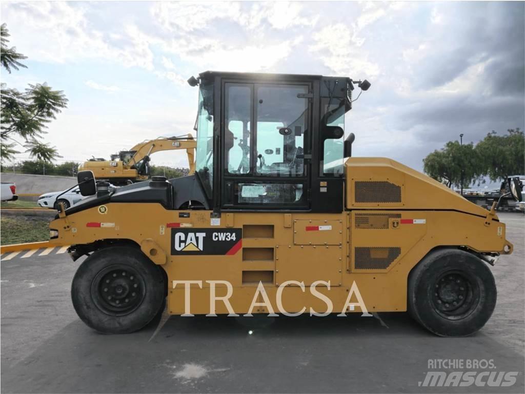 CAT CW 34 공기 타이어 롤러