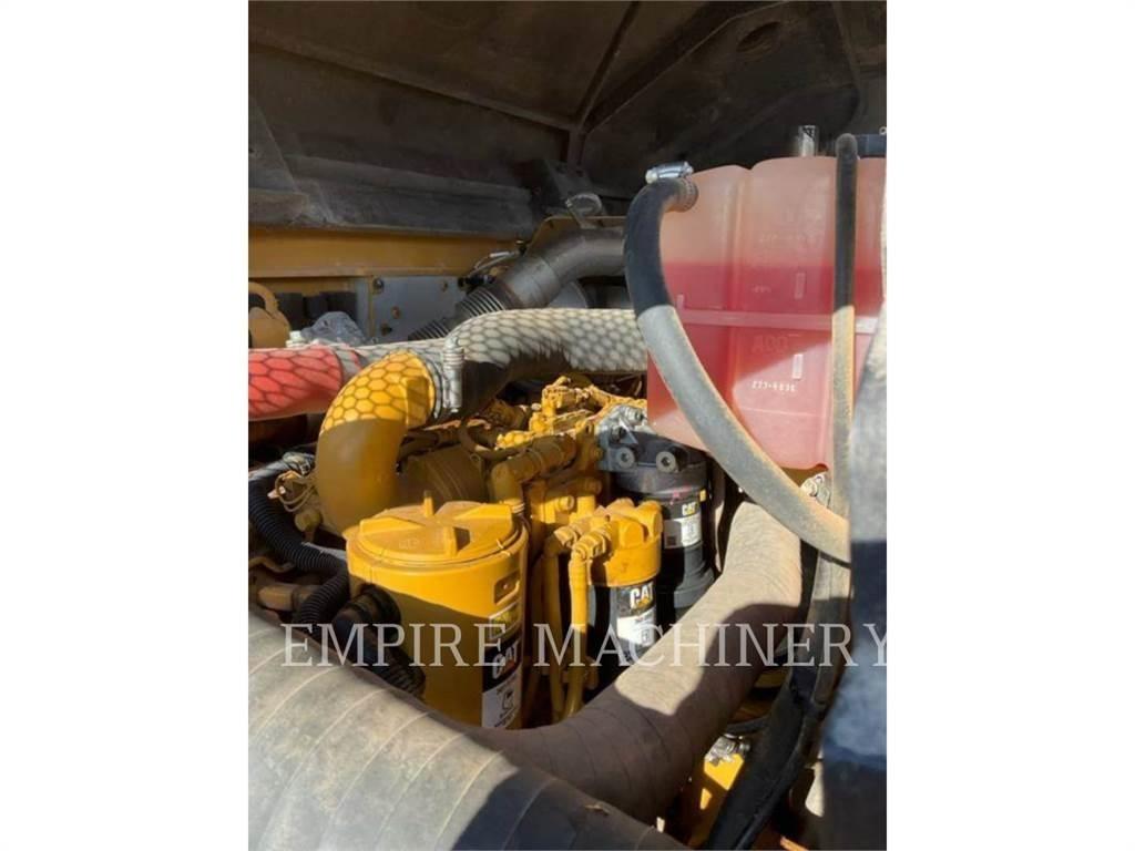 CAT CW34 공기 타이어 롤러