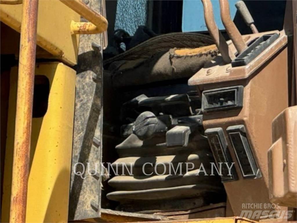 CAT D10 크롤러 도저