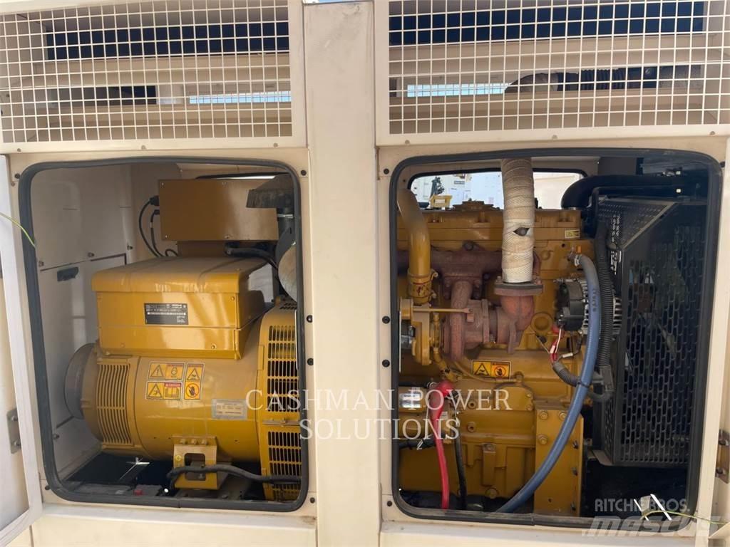 CAT D100 디젤 발전기