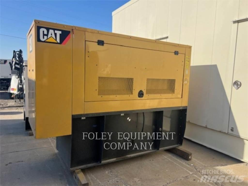 CAT D100 디젤 발전기