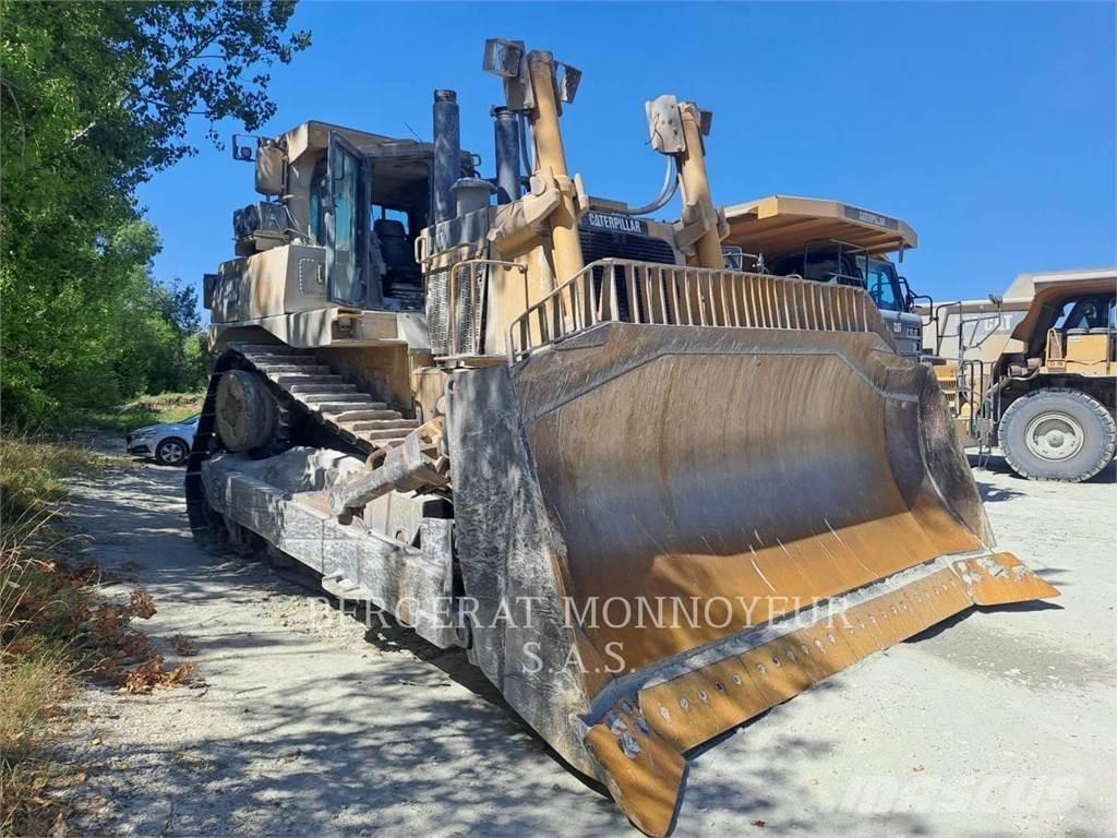 CAT D10T 크롤러 도저