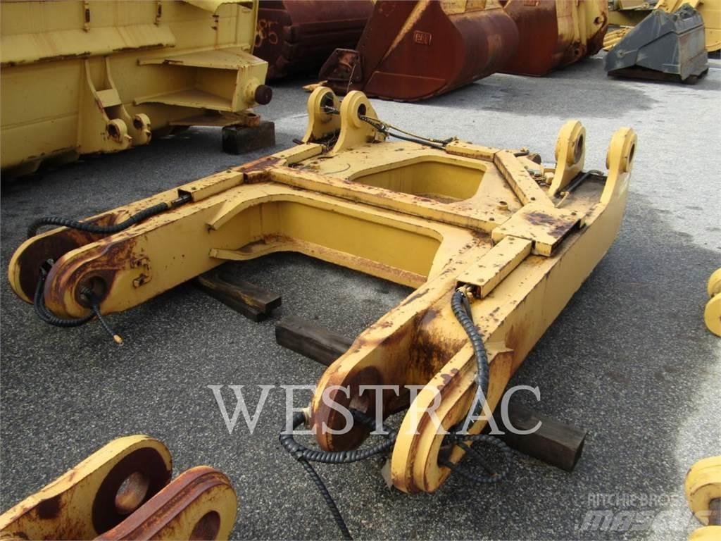 CAT D10T 스크레퍼