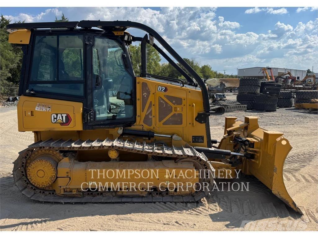CAT D2-12 크롤러 도저