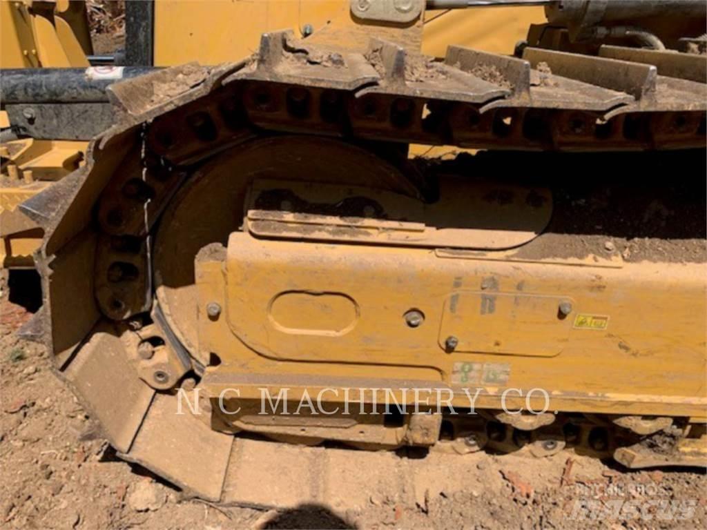 CAT D3 크롤러 도저