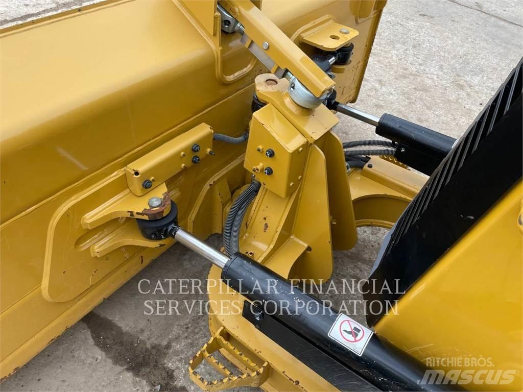 CAT D3 크롤러 도저