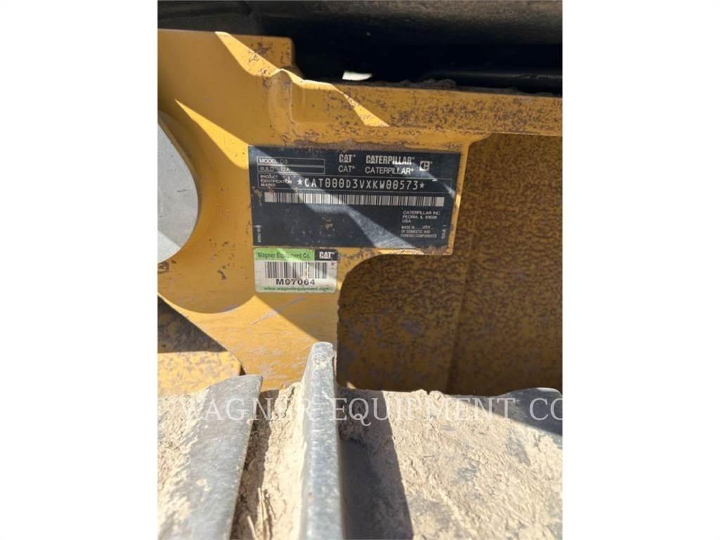 CAT D3 크롤러 도저