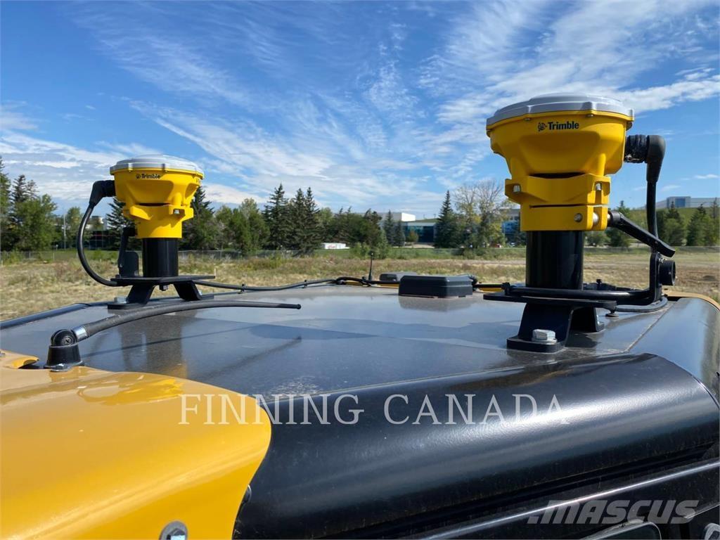 CAT D3-12 크롤러 도저