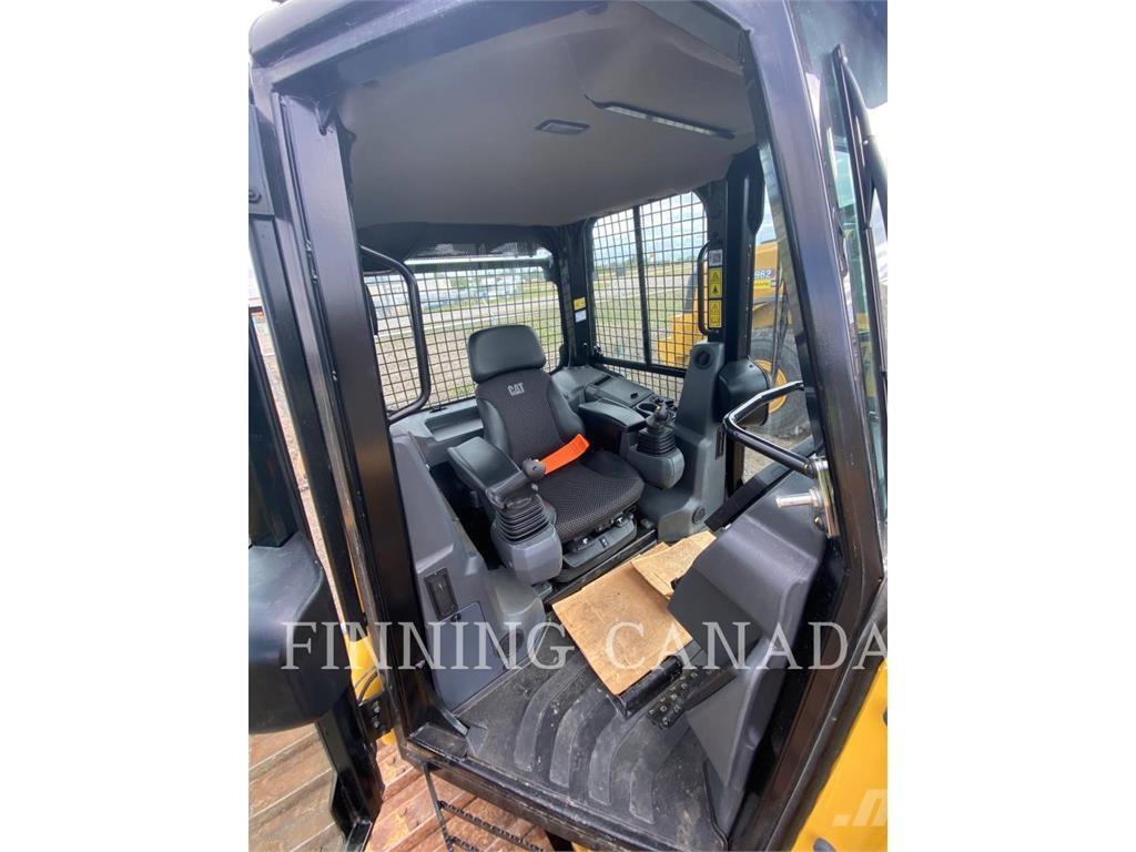 CAT D3-12 크롤러 도저